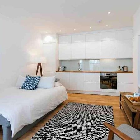 Charming Stylish One-Bedroom Apartment London Exteriör bild